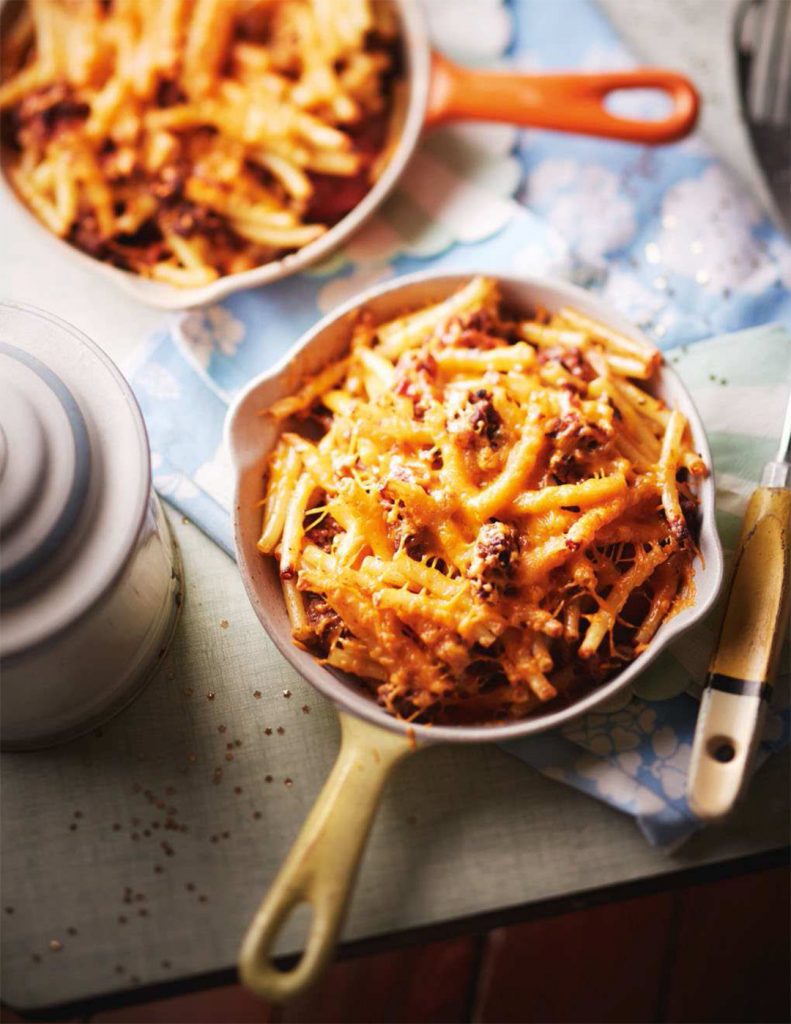 The Wizard's Cookbook: Magical Recipes Inspired by Harry Potter, Merlin, The Wizard of Oz, and More