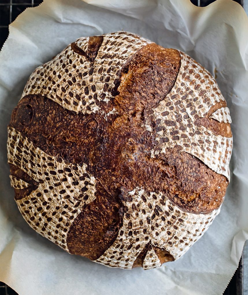 Artisan Sourdough Made Simple: A Beginner's Guide to Delicious Handcrafted Bread with Minimal Kneading